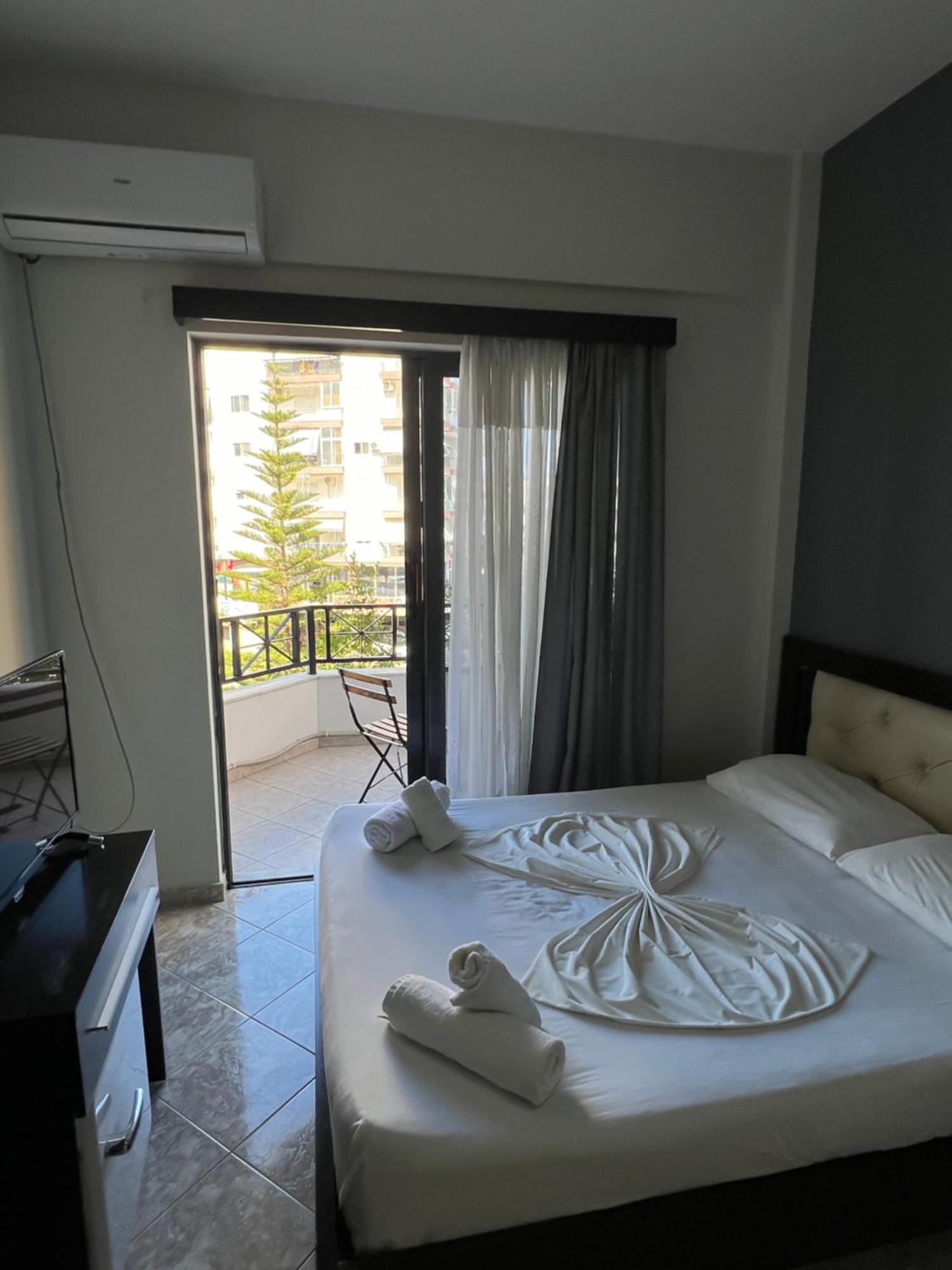 Prive City Hotel Sarandë Exterior foto